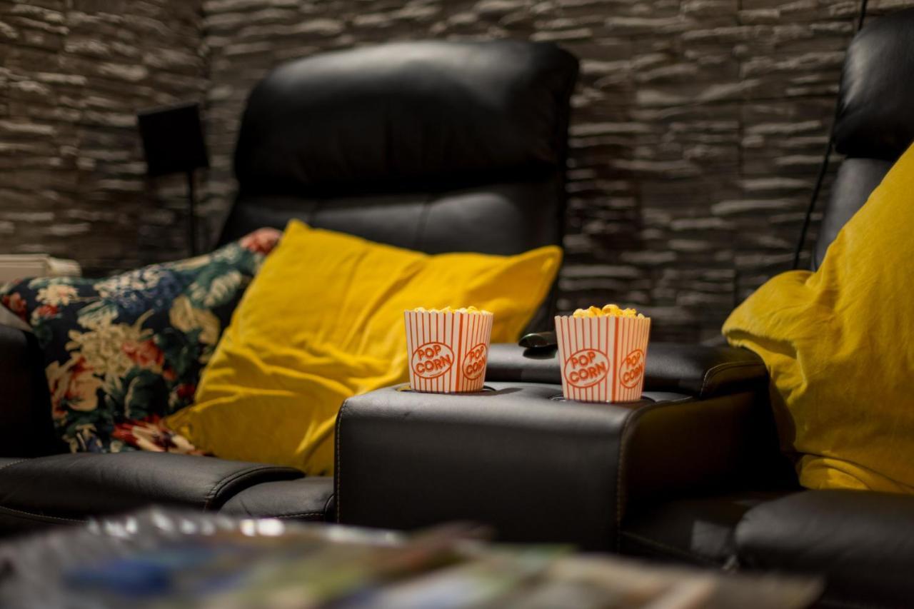 Cinema Apartment Kassel